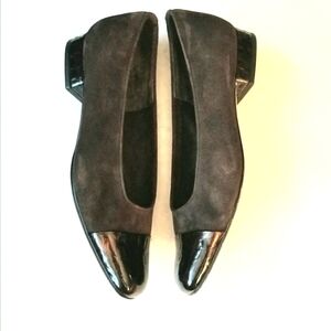 Vaneli Brown Suede and patent leather toe cap flats